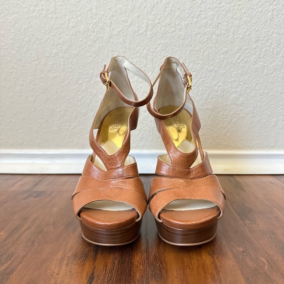 NWOB MICHAEL MICHAEL KORS Strappy Ankle Strap Stiletto Pump Heels #ST14J - Picture 2 of 10